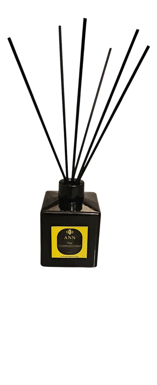 Woody and fruity Fragrance